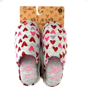 🎉HP🎉 RAE Dunn Women's Amor` Hearts Slippers Small 5-6